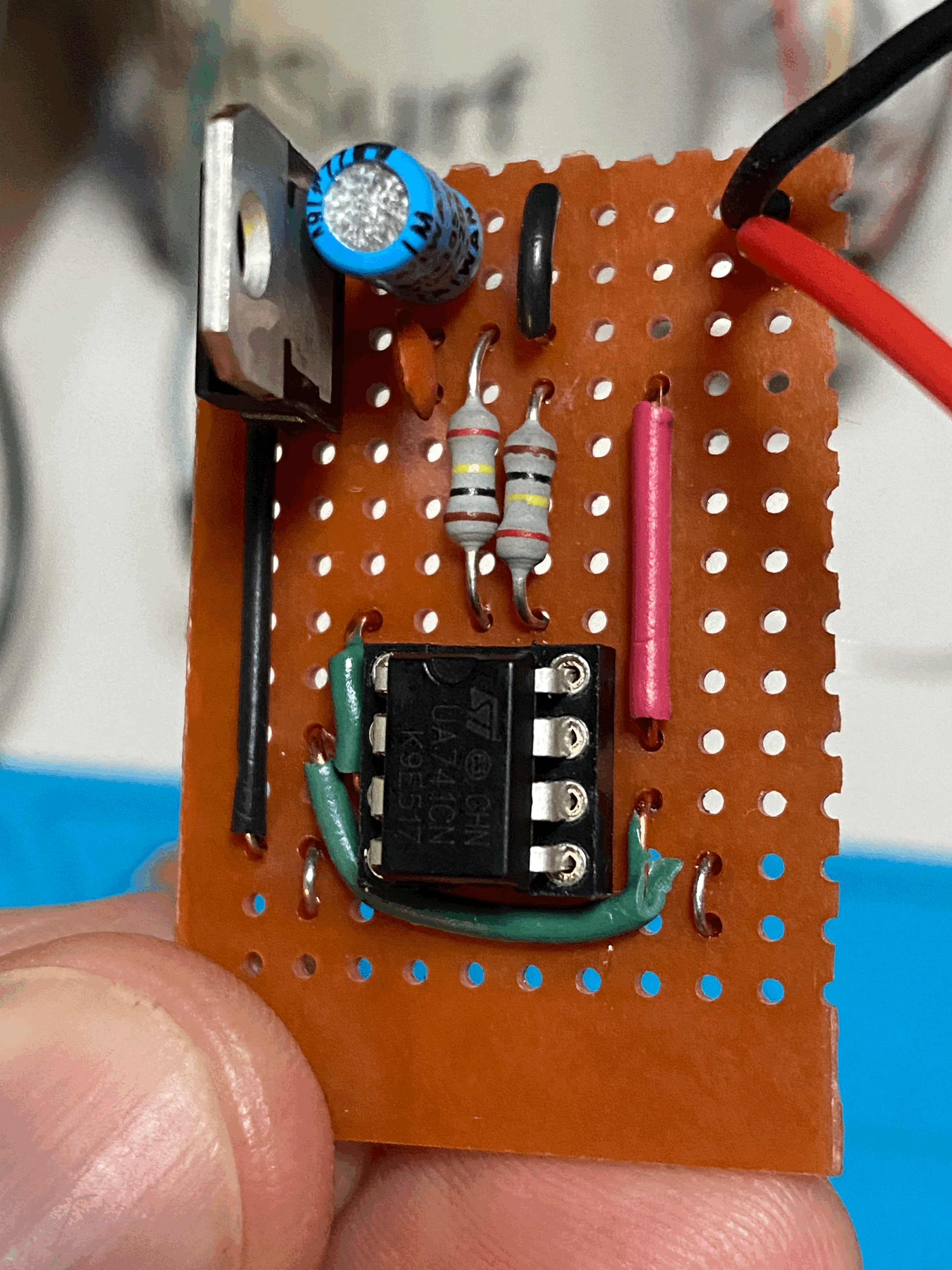 Split rail power supply top side