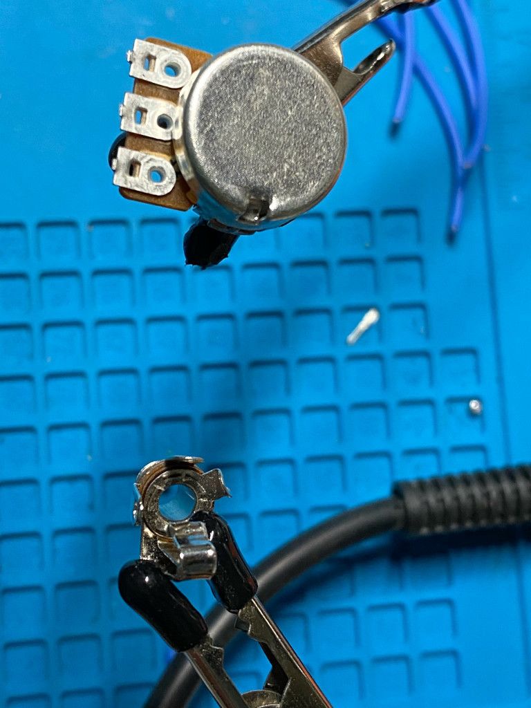 Potentiometer and audio jack ready for soldering